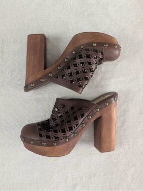 Jeffrey Campbell Woodies Brown Cutout Clogs Mules - Size 8